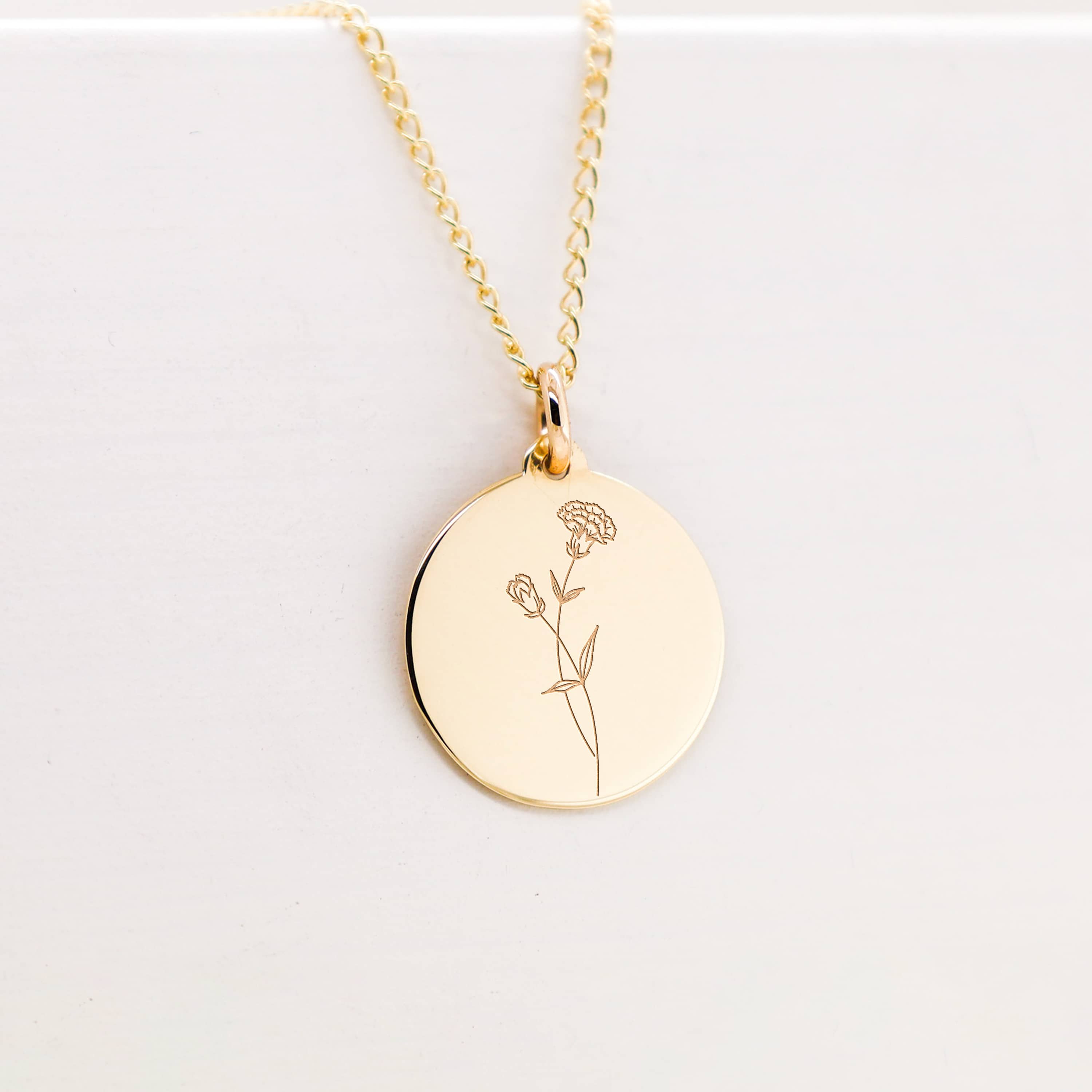 Avrora Anheng med Fødselsmåned blomst for Januar Nellik